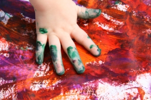 kids-hand-messy-art-project1